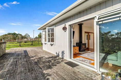 Photo of property in 151 Shelly Beach Road, South Head, Helensville, 0874