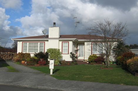 Photo of property in 27 Taylor Avenue, Feilding, 4702
