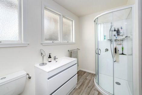 Photo of property in 36 Woodward Street East, Featherston, 5710