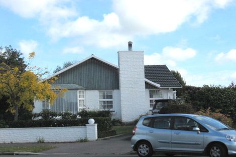 Photo of property in 18 Glenavon Place, Ilam, Christchurch, 8041