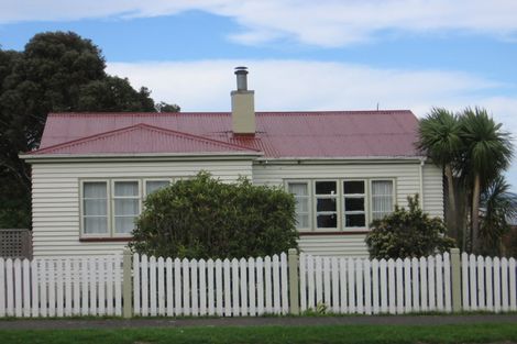 Photo of property in 6 Birdwood Street, Featherston, 5710