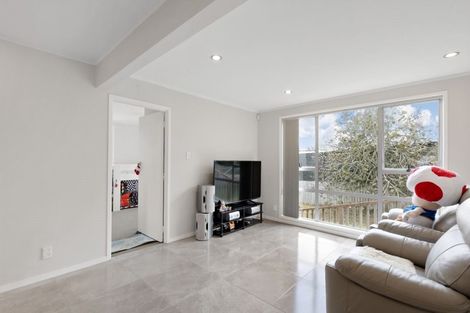 Photo of property in 41 Oreil Avenue, West Harbour, Auckland, 0618