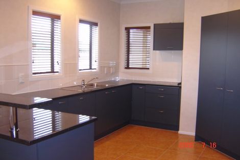 Photo of property in 60 Huntington Drive, Huntington Park, Auckland, 2013
