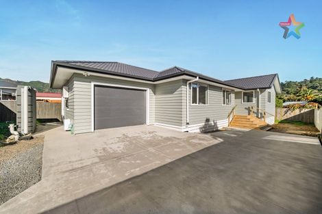 Photo of property in 298a Stokes Valley Road, Stokes Valley, Lower Hutt, 5019