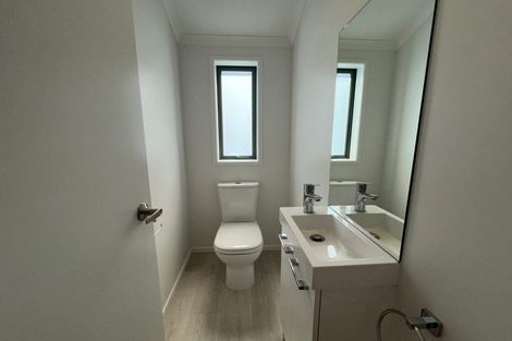 Photo of property in 51 Verran Road, Birkenhead, Auckland, 0626