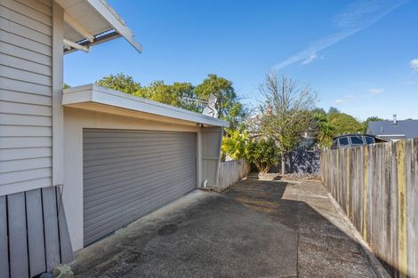 Photo of property in 6 Parahaki Street, Regent, Whangarei, 0112