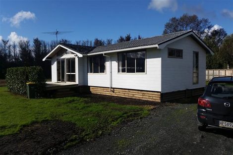 Photo of property in 88 Omaha Flats Road, Tawharanui Peninsula, Warkworth, 0986