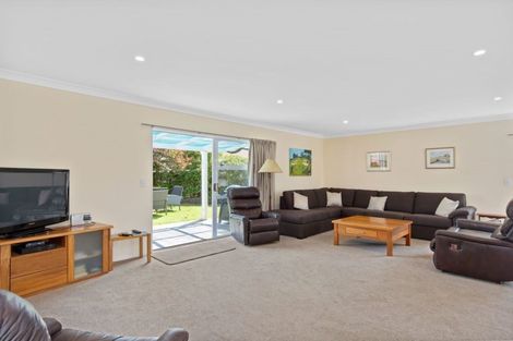 Photo of property in 52 Russley Drive, Mount Maunganui, 3116