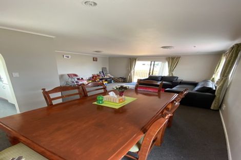 Photo of property in 41 Nassau Avenue, Grenada North, Wellington, 5028