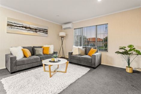Photo of property in 28 Richfield Crescent, Westgate, Auckland, 0614