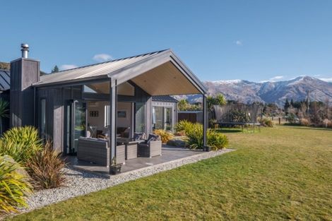 Photo of property in 6 Hidden Hills Drive, Wanaka, 9305