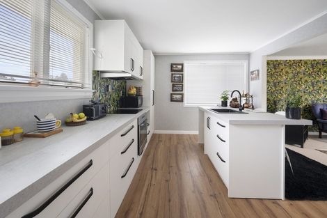 Photo of property in 207 Mcquarrie Street, Kingswell, Invercargill, 9812