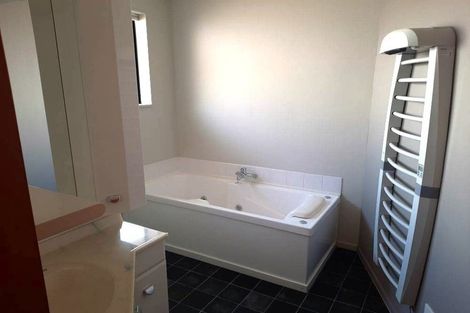 Photo of property in 20 Van Asch Street, Sumner, Christchurch, 8081