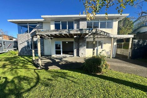 Photo of property in 1 Deanna Drive, West Harbour, Auckland, 0618