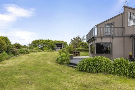 Photo of property in 20 Kiri Road, Te Kiri, Opunake, 4682