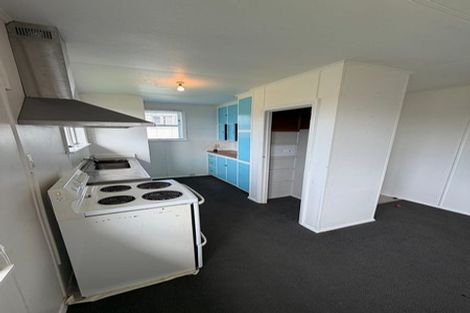 Photo of property in 66 Banks Street, Marfell, New Plymouth, 4310