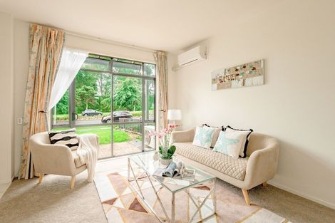 Photo of property in 88/2 Armoy Drive, East Tamaki, Auckland, 2016