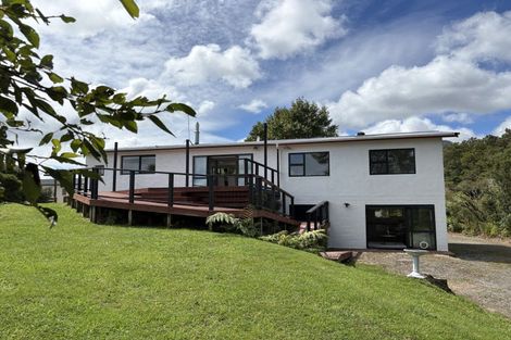 Photo of property in 787 Dover Road, Okato, New Plymouth, 4374