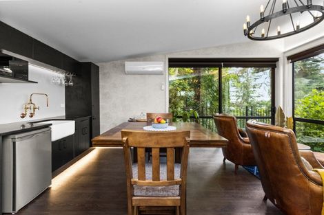 Photo of property in 8 Ormond Road, Hospital Hill, Napier, 4110