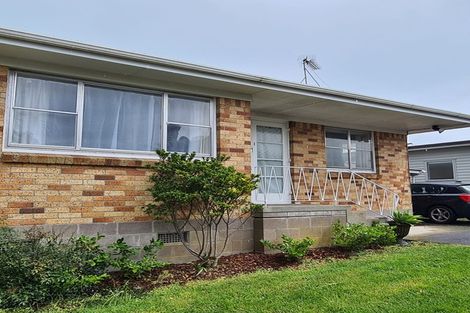 Photo of property in 2/7 Chapel Street, Papakura, 2110