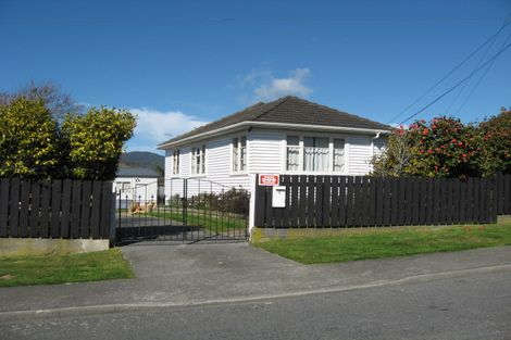 Photo of property in 6 Dublin Street, Wainuiomata, Lower Hutt, 5014