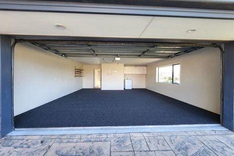 Photo of property in 2 Rawei Place, Harewood, Christchurch, 8051