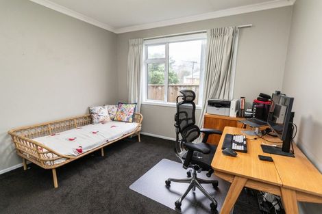Photo of property in 8 Melvill Grove, Waterloo, Lower Hutt, 5011