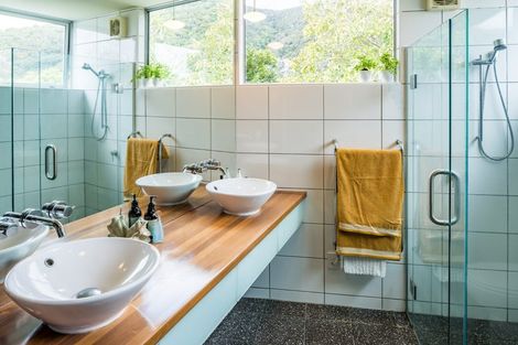 Photo of property in 22 Puriri Street, Eastbourne, Lower Hutt, 5013