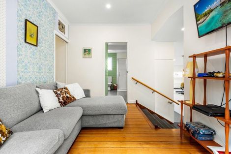 Photo of property in 1a Valley Road, Mount Maunganui, 3116