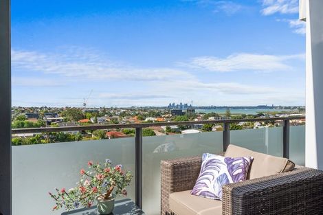 Photo of property in Maison Apartments, 503/16 Huron Street, Takapuna, Auckland, 0622