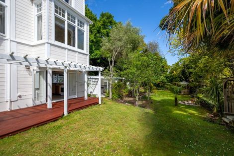 Photo of property in 16 Richmond Avenue, Nelson South, Nelson, 7010