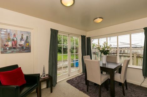 Photo of property in 92 Wallace Street, Mount Cook, Wellington, 6021