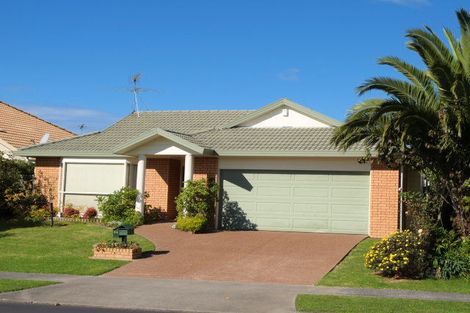 Photo of property in 1/32 Tarnica Road, Northpark, Auckland, 2013