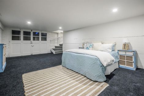 Photo of property in 47 Grande Vue Road, Hillpark, Auckland, 2102