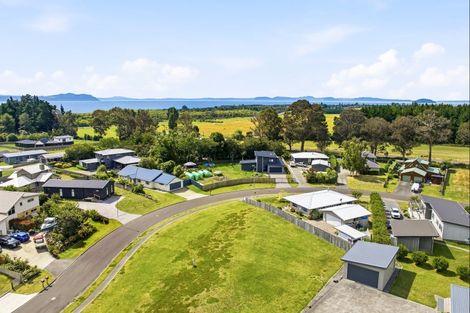 Photo of property in 8 Wai Kite Kite Place, Motuoapa, 3382