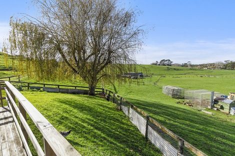 Photo of property in 141 Karioitahi Road, Waiuku, 2683