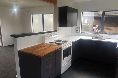 Photo of property in 1/22 Valecrest Place, Bayview, Auckland, 0629