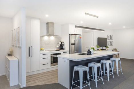 Photo of property in 28 Evelyn Crescent, Marshland, Christchurch, 8083