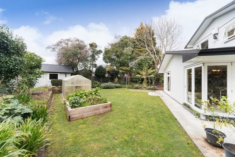 Photo of property in 8 Goodwyn Crescent, Hokowhitu, Palmerston North, 4410