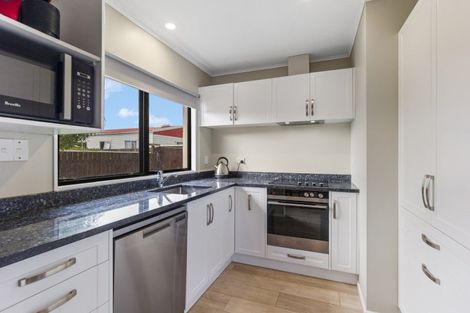 Photo of property in 174b Bartholomew Road, Levin, 5510