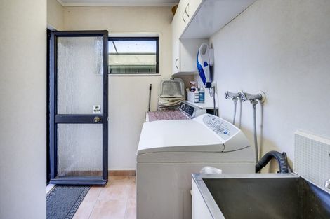 Photo of property in 6a Chester Street, Taradale, Napier, 4112