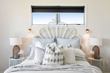 Photo of property in 15 Lowburn Avenue, Waipu, 0510