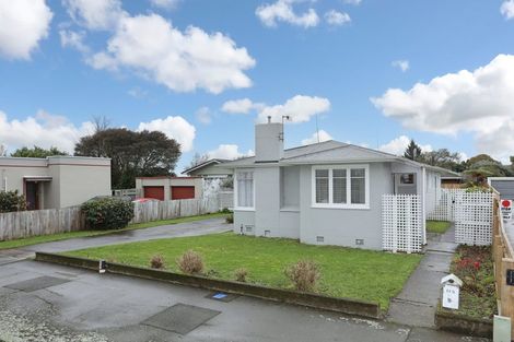 Photo of property in 1/115 Victoria Avenue, Hokowhitu, Palmerston North, 4410