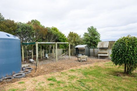 Photo of property in 21 Sutherland Road, Sanson, Palmerston North, 4479