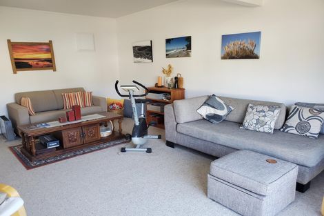 Photo of property in 10 Wallnutt Avenue, Waihi Beach, 3611