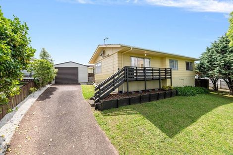 Photo of property in 21 Benchmark Drive, Massey, Auckland, 0614
