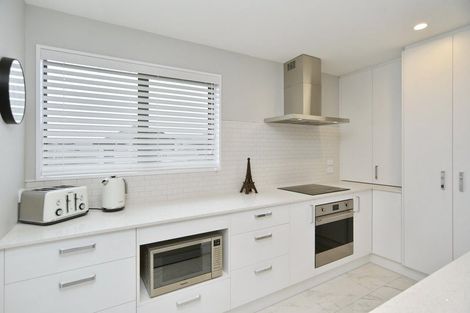 Photo of property in 16 Te Pakiaka Road, Pegasus, 7612