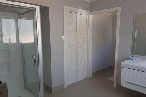 Photo of property in 79 Hinau Street, Riccarton, Christchurch, 8041