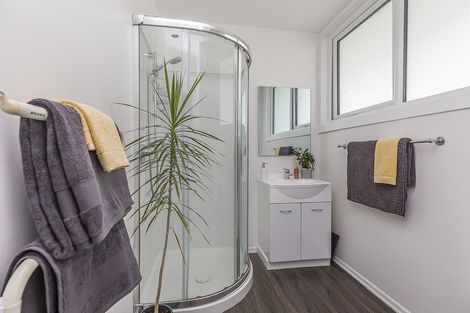 Photo of property in 132 Mitchell Street, Brooklyn, Wellington, 6021