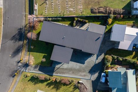 Photo of property in 21 Pop Andrew Drive, Te Anau, 9600